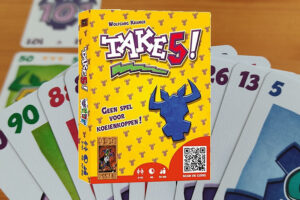 Lees meer over het artikel Take 5 spel review: tactisch kaarten plaatsen